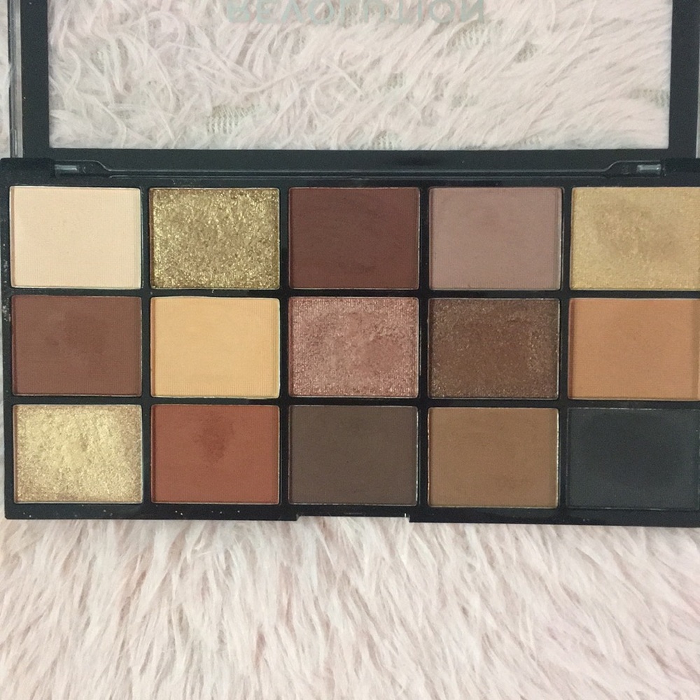 Revolution Re-Loaded velvet rose palette